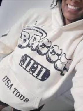 Chris Brown size large 11:11 US tour, hoodie, cream color